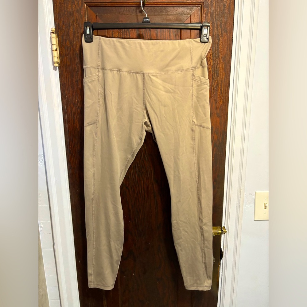 Avia grey leggings in XL
